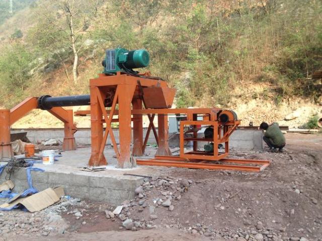Suspension roller concrete  pipe making machine