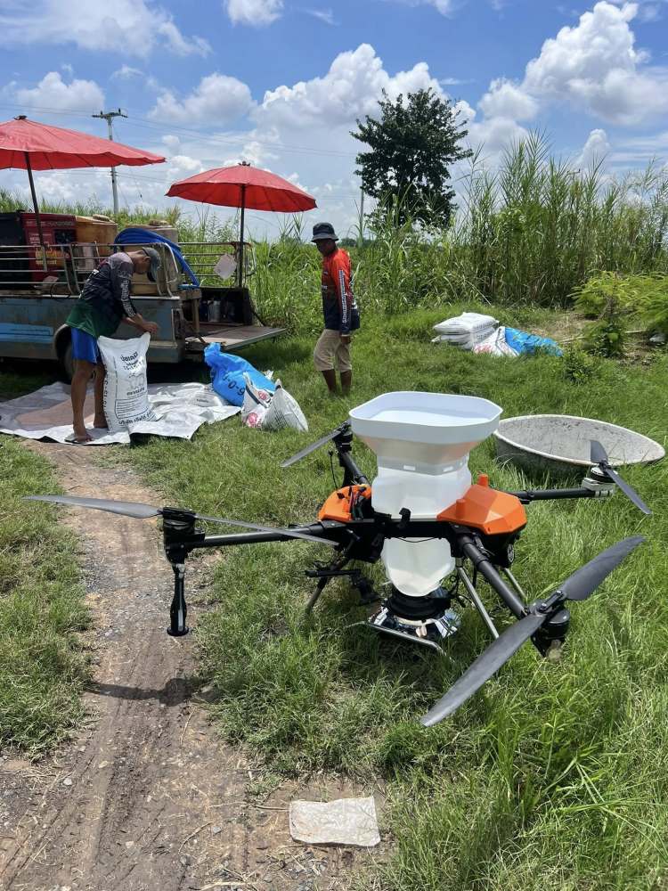 EFT 2025 New Launched Agriculture Drone Frame G18 PNP Set with 20L Tank and Hobbywing Motor Kit for Spread/Spray/Fumigation Usage Compact and Portable Spraying Drone