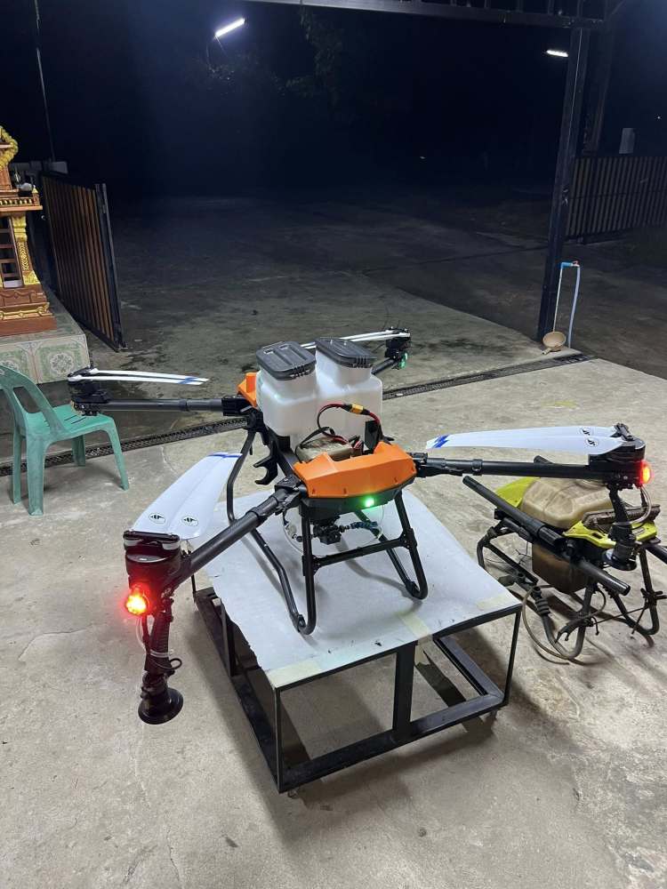 EFT Agriculture Drone Frame  G18 four-axis 20L agricultural drone frame small and foldable drone sprayer parts with  newly upgraded spraying system supports centrifugal nozzles and large impeller water pumps