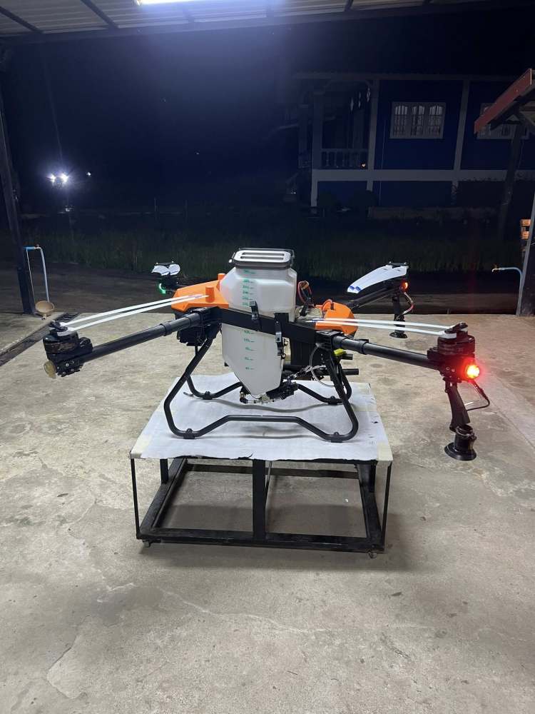 EFT Agriculture Drone Frame  G18 four-axis 20L agricultural drone frame small and foldable drone sprayer parts with  newly upgraded spraying system supports centrifugal nozzles and large impeller water pumps