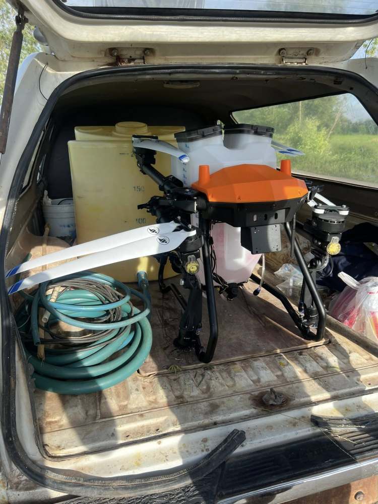 EFT Agriculture Drone Frame  G18 four-axis 20L agricultural drone frame small and foldable drone sprayer parts with  newly upgraded spraying system supports centrifugal nozzles and large impeller water pumps