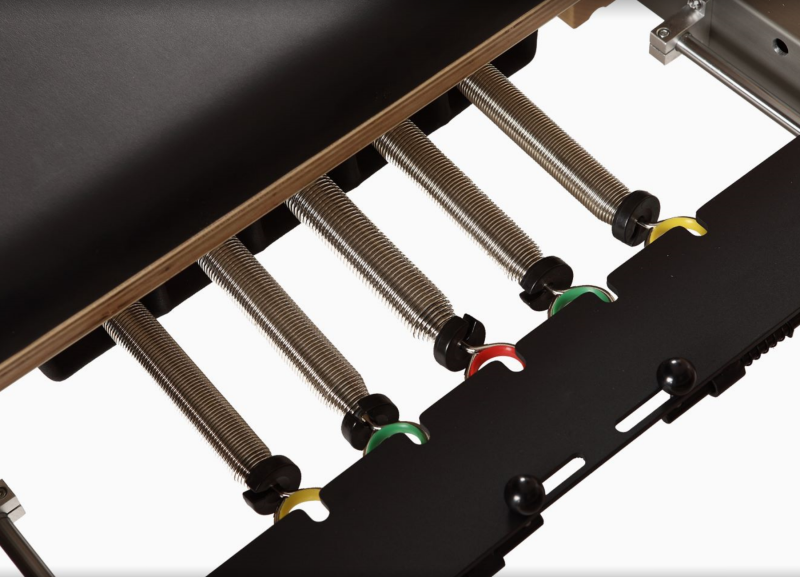 Luxury Inside Foot Bar Maple Reformer