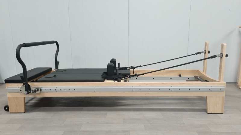 Luxury Full track Maple Pilates Reformer with Align core