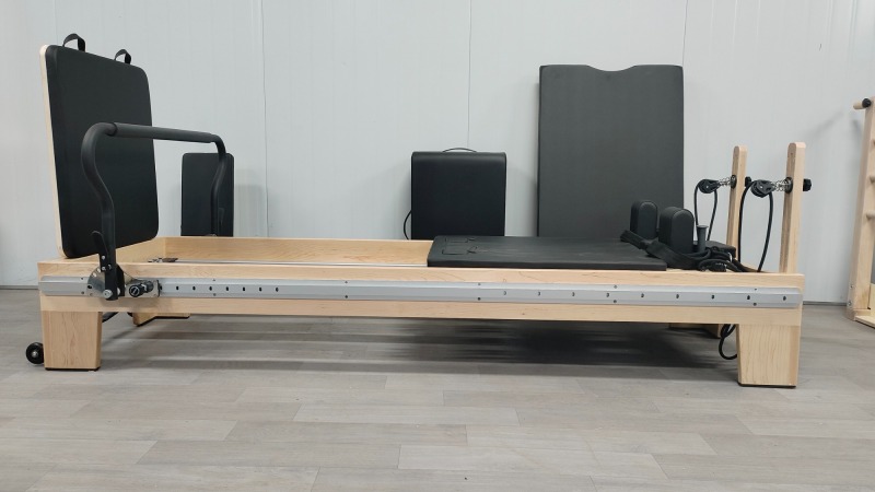 Luxury Full track Maple Pilates Reformer with Align core