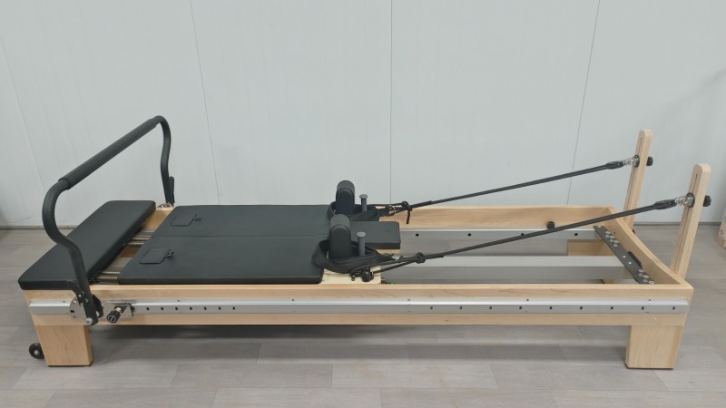 Luxury Full track Maple Pilates Reformer with Align core