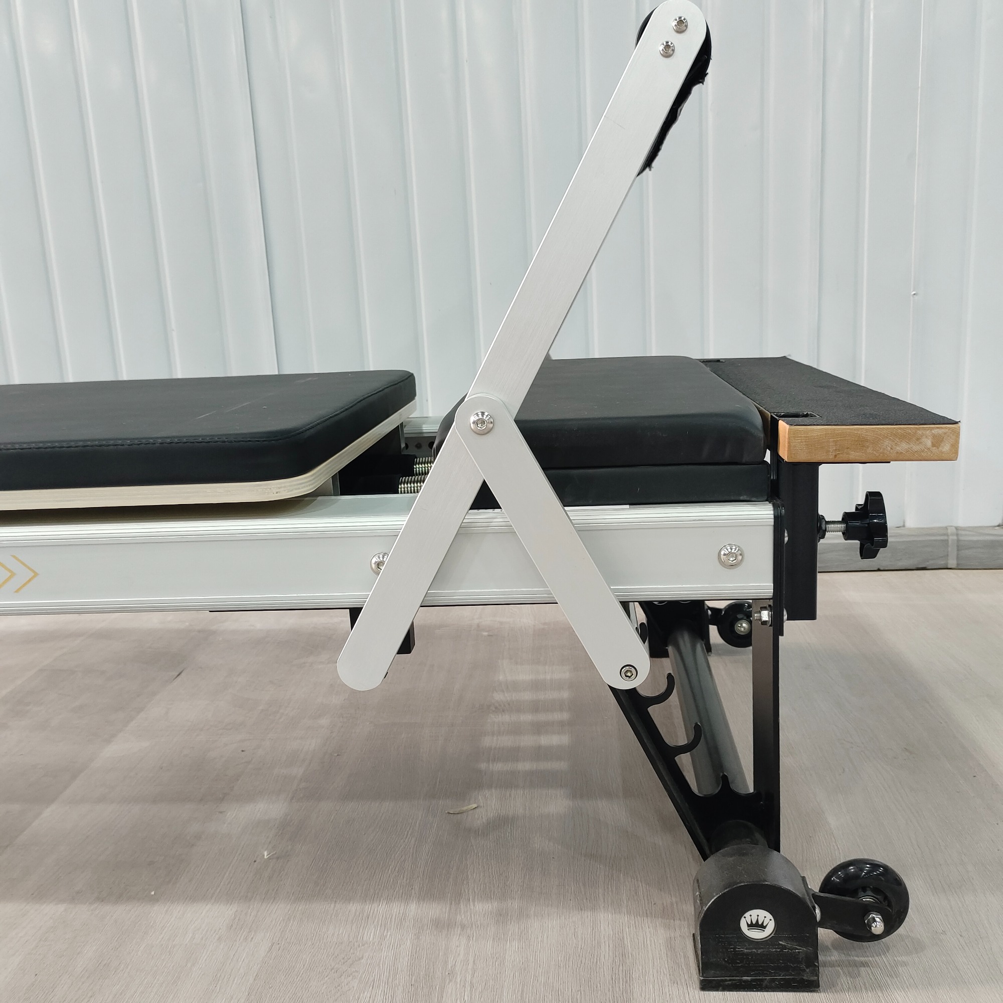 Luxury Aluminum Reformer With Tower