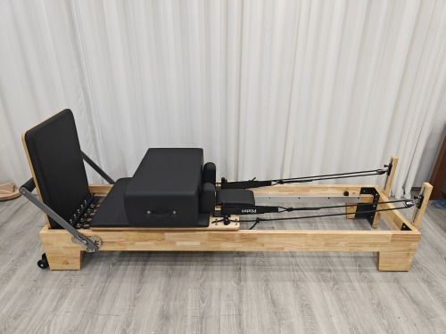 Elite Oak Pilates Reformer