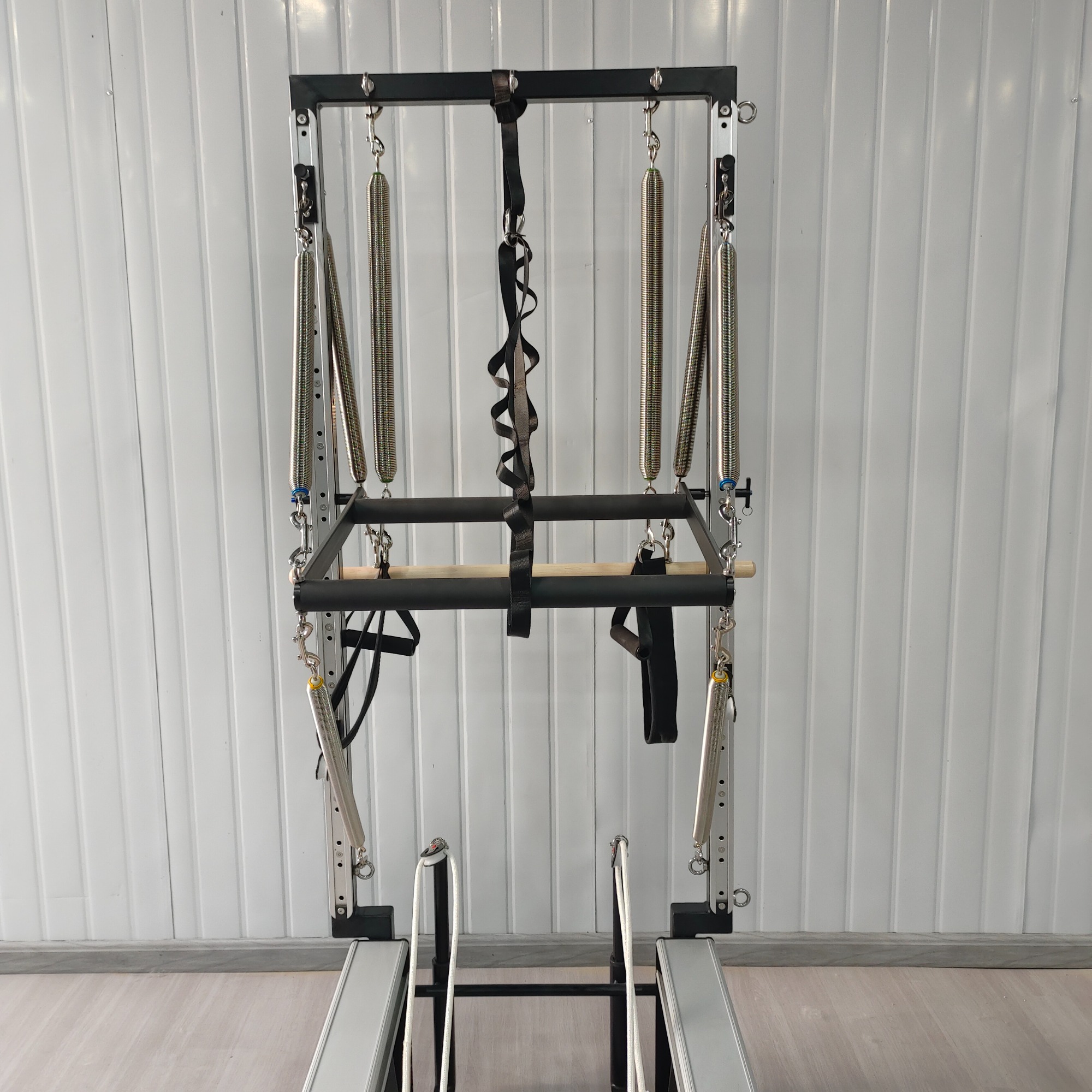 Luxury Aluminum Reformer With Tower