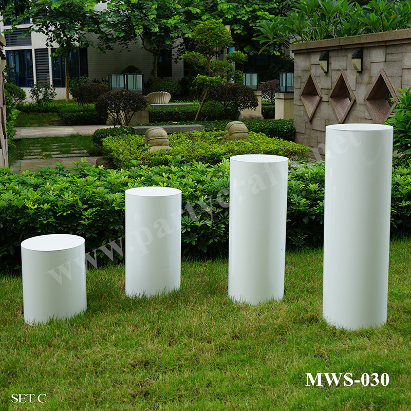 white plinths stand