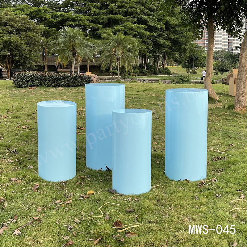 bright bule plinths