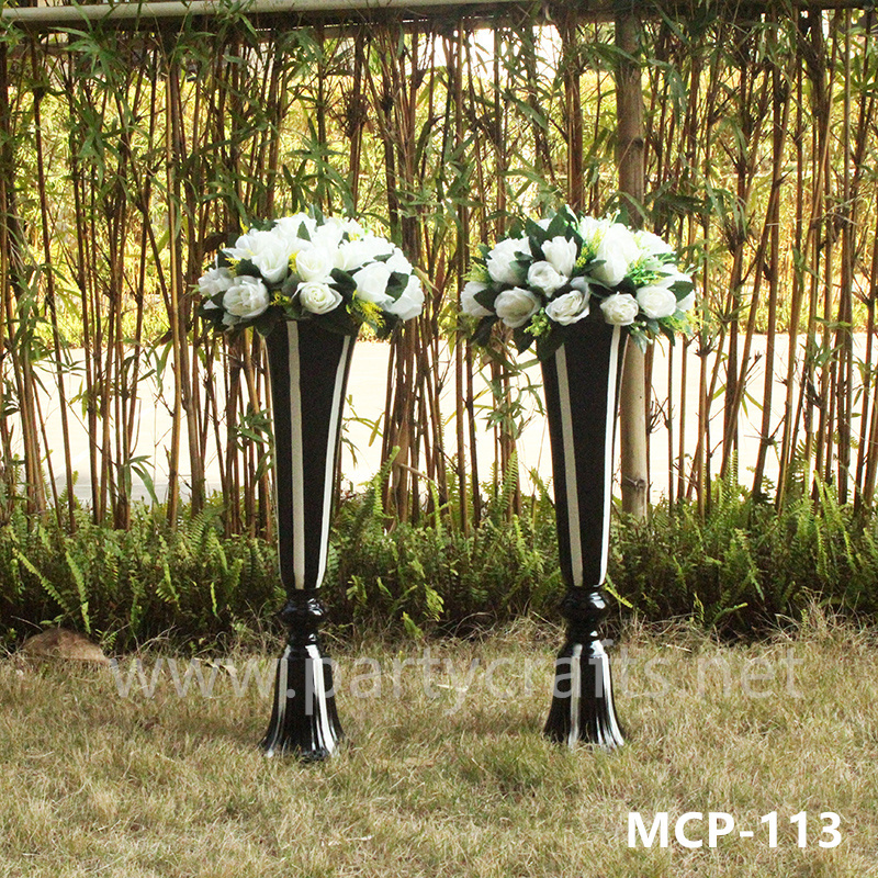 black tall vase centerpiece (MCP-113)