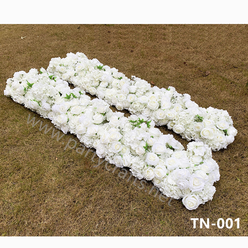 white flower table runner (TN-001)