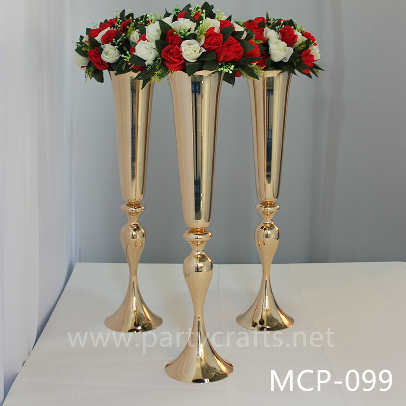 golden metal vase flower vase centerpiece wedding party event decoration bridal shower decoration