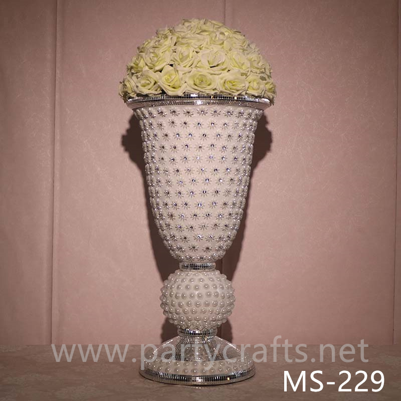 White fiberglass vase crystal decoration  wedding party decoration bridal shower event decoration living room hotel hall decoration