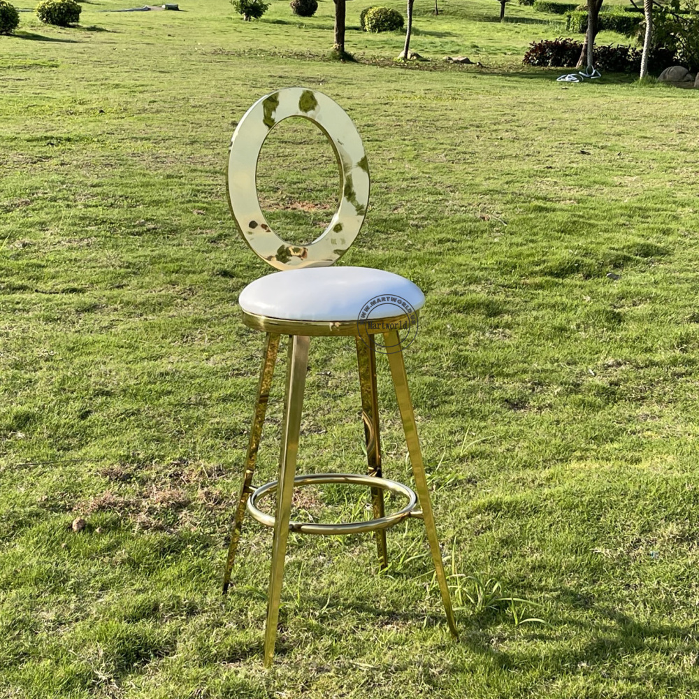 Gold Drink Bar Table and Bar Stools Set Party Event Dessert Bar Sweets Bar Decor Dining Room Decor Backyard Garden Decor Stylish Modern Furniture for Entertaining and Home Use