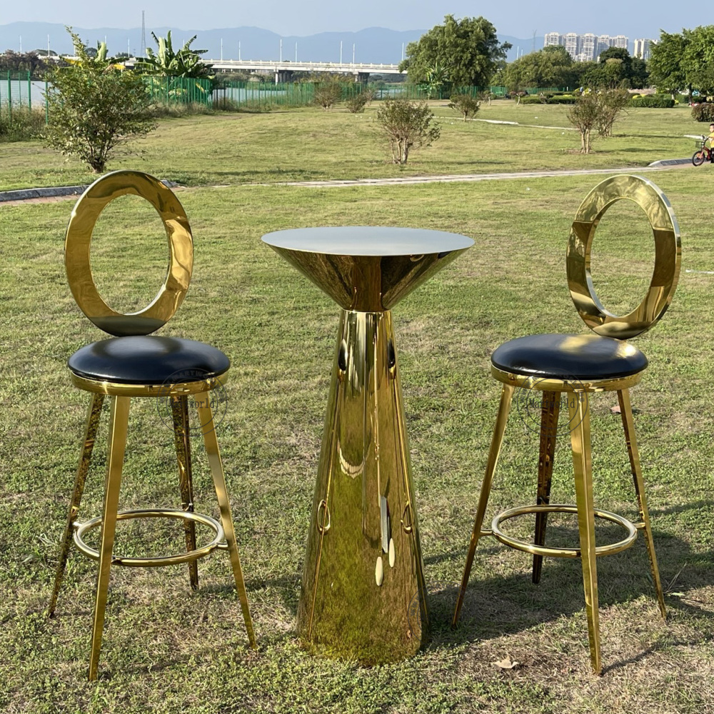 Gold Drink Bar Table and Bar Stools Set Party Event Dessert Bar Sweets Bar Decor Dining Room Decor Backyard Garden Decor Stylish Modern Furniture for Entertaining and Home Use