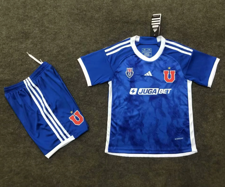 Traje de niño U de Chile 2024