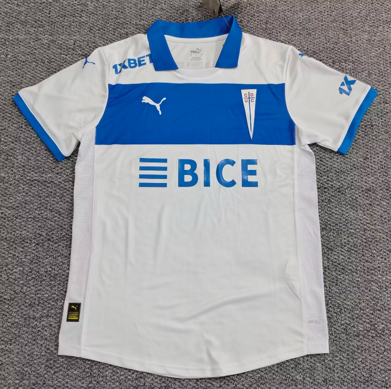 Camiseta católica 2025