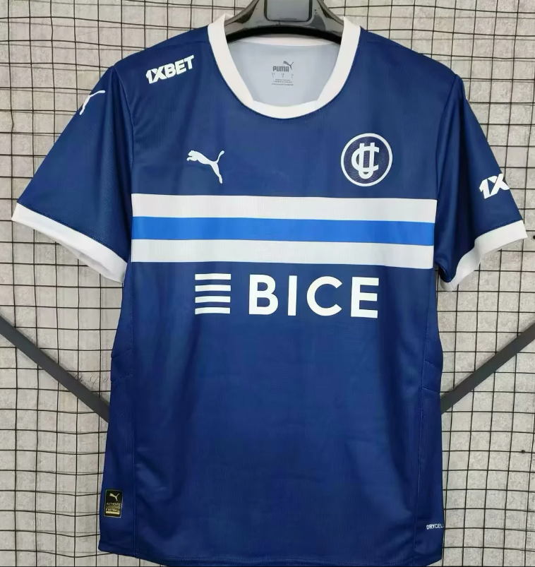 Camiseta católica 2025