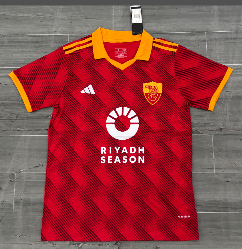 Camiseta local de la Roma 23-24