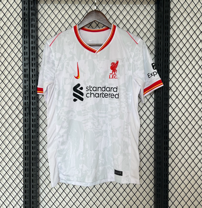 24-25 Tercera camiseta del Liverpool