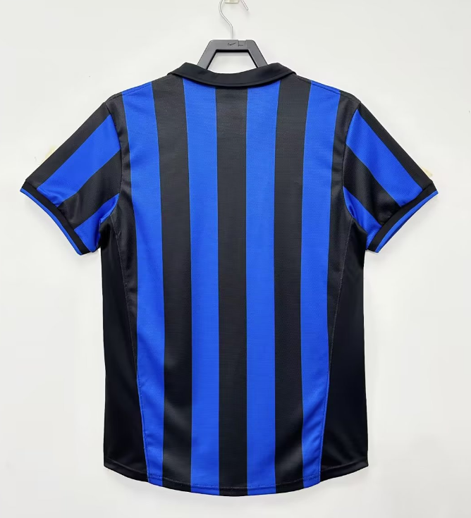 98-99 Inter de Milán en casa