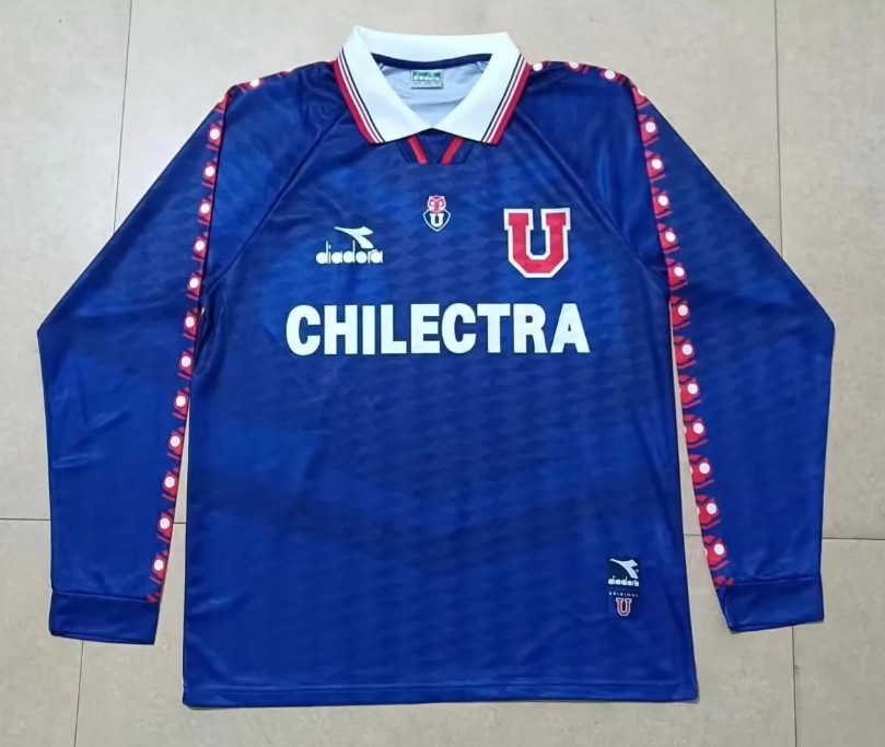 Camiseta vintage de la Universidad de Chile 1996