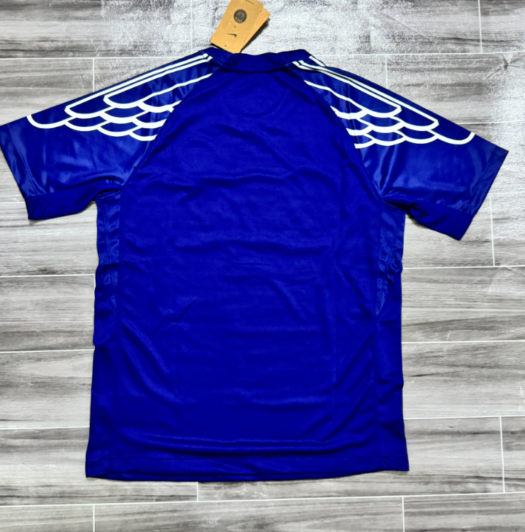 24-25 París tres de distancia