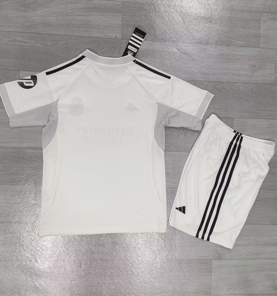 2526 Ropa Infantil Local Real Madrid