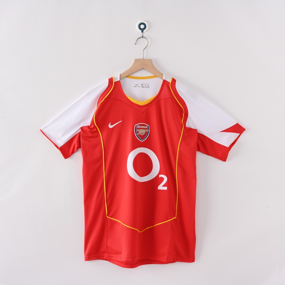 El Arsenal en casa en la temporada 2004/05