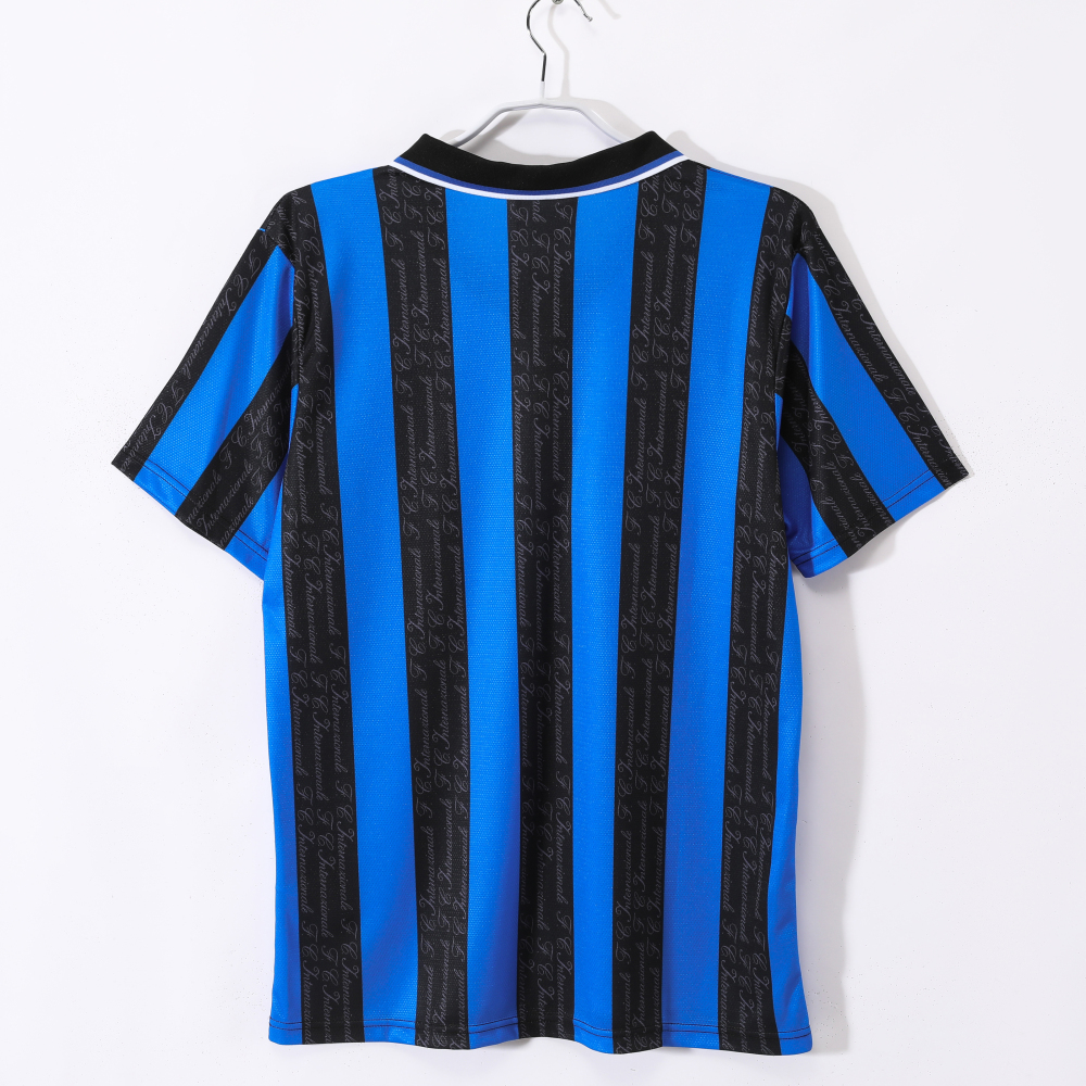 Retro de local del Inter de Milán 1997/98