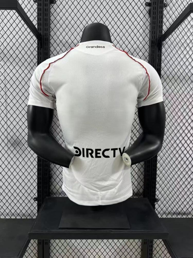 Edición de jugador local de River Plate 2425