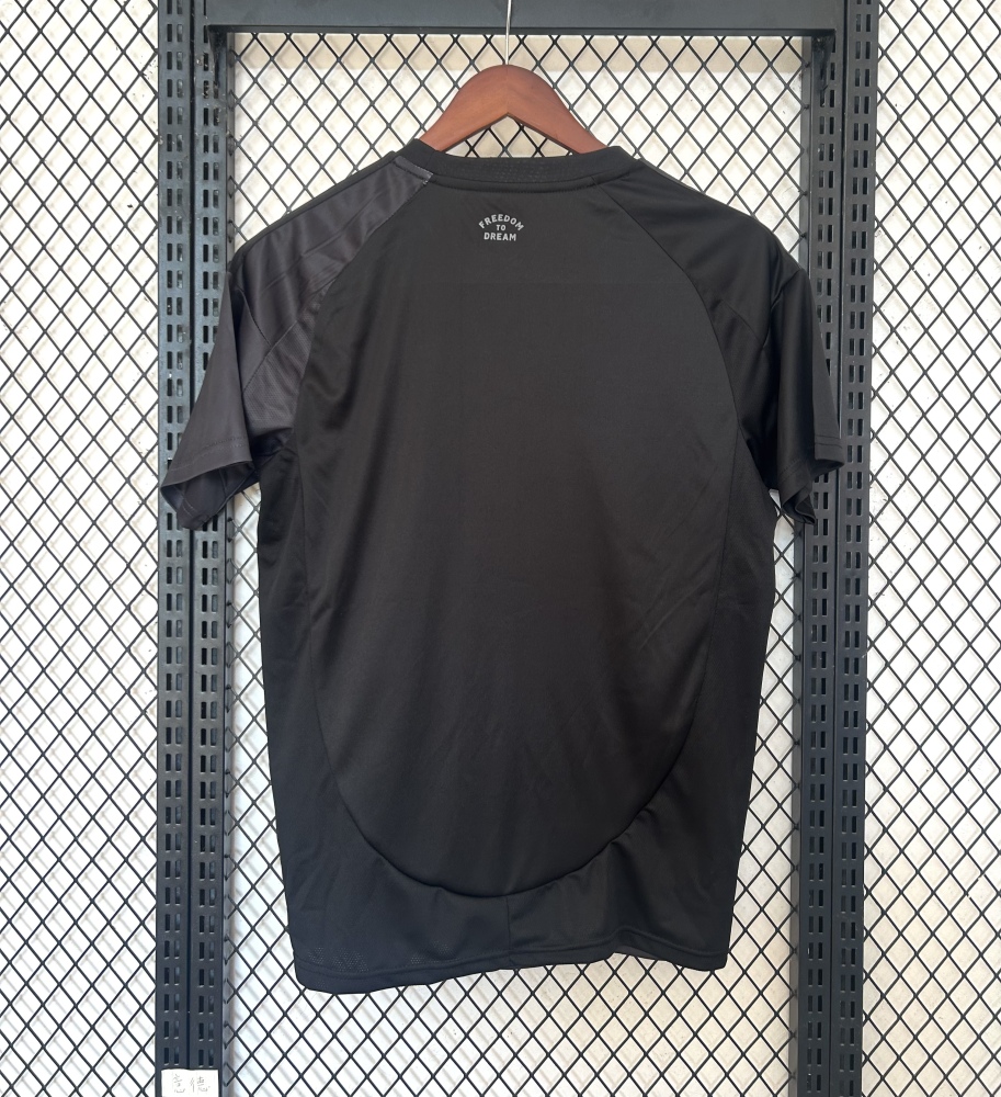 25-26 Miami Visitante Negro