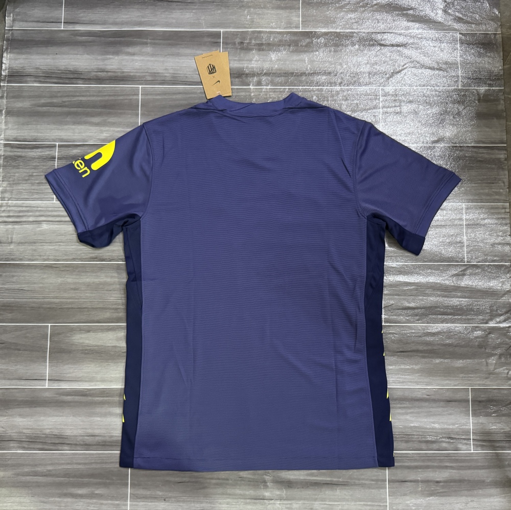 25-26 Atlético de Madrid a domicilio