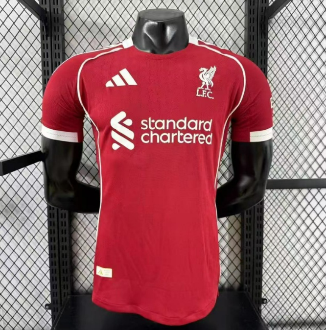 Edición de jugador local del Liverpool 2526