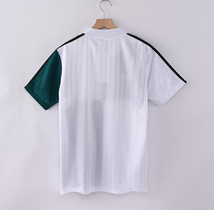 Partido del Liverpool como visitante en la temporada 1995/96