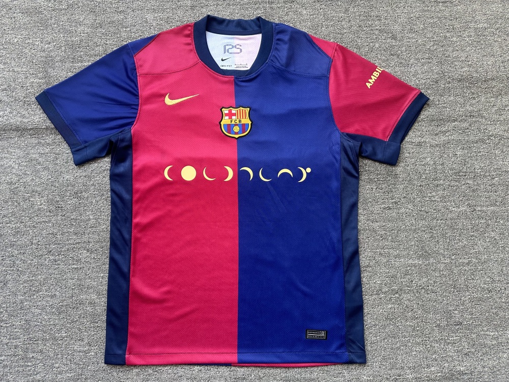 24-25 Barcelona Colaboración Coldplay