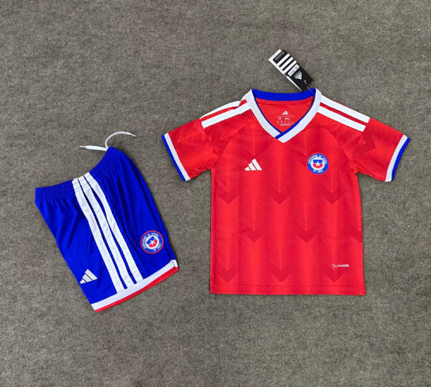 Camisetas infantiles 26/27, partido de local de Chile