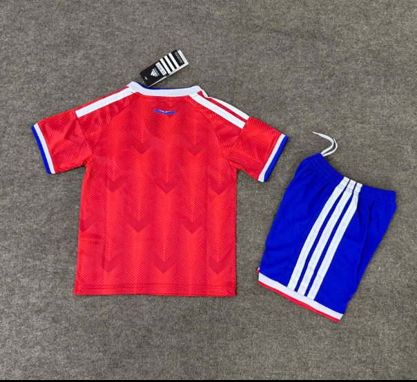 Camisetas infantiles 26/27, partido de local de Chile