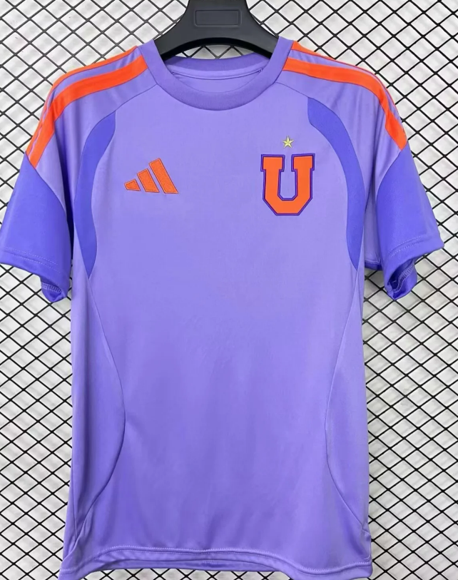 Uniforme de entrenamiento de la Universidad de Chile 2627