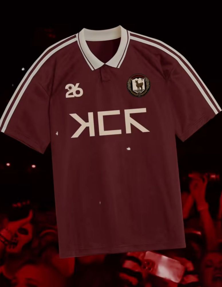 Reserva de camisetas de la banda MCR（La camiseta tiene el número 26.）