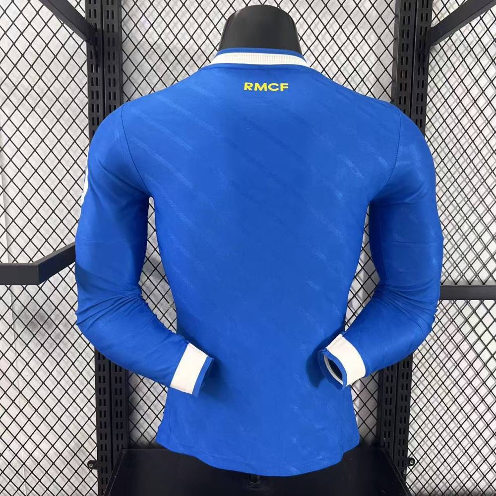 2526 Segundo partido del Real Madrid fuera de casa, versión de manga larga