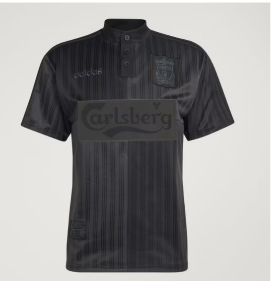 Edición especial del Liverpool All Black 26-27(Envío en 3 días)