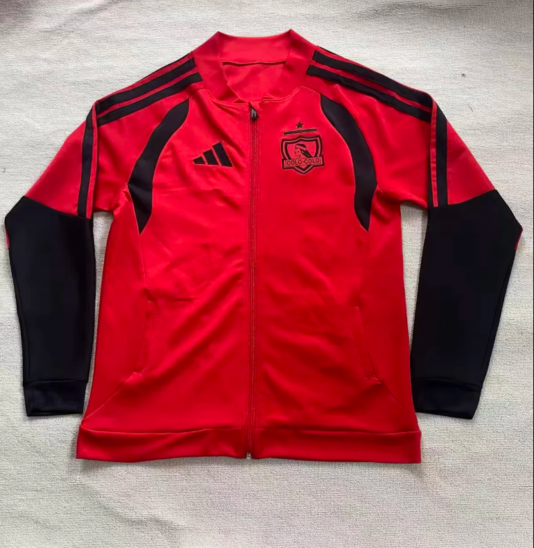 Traje de entrenamiento con parte superior larga y cremallera COLO