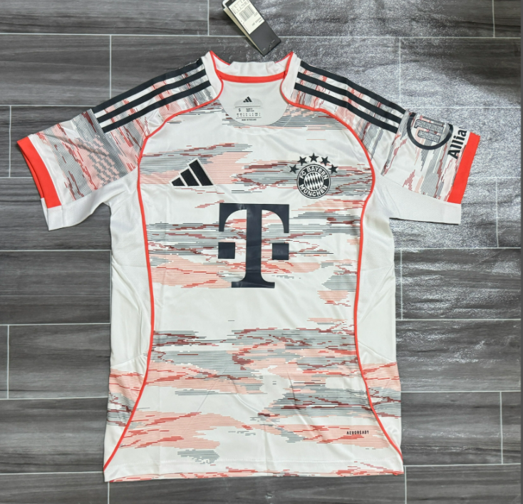 Partido del Bayern de Múnich fuera de casa, 25-26