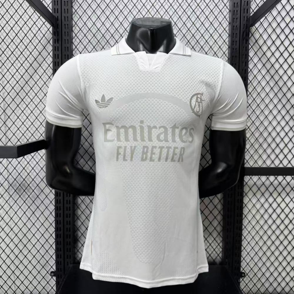 Edición para jugadores del 125 aniversario del Real Madrid