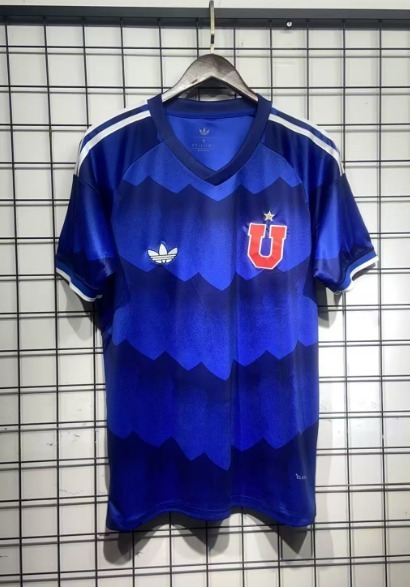 Camiseta de entrenamiento de la Universidad de Chile 2026