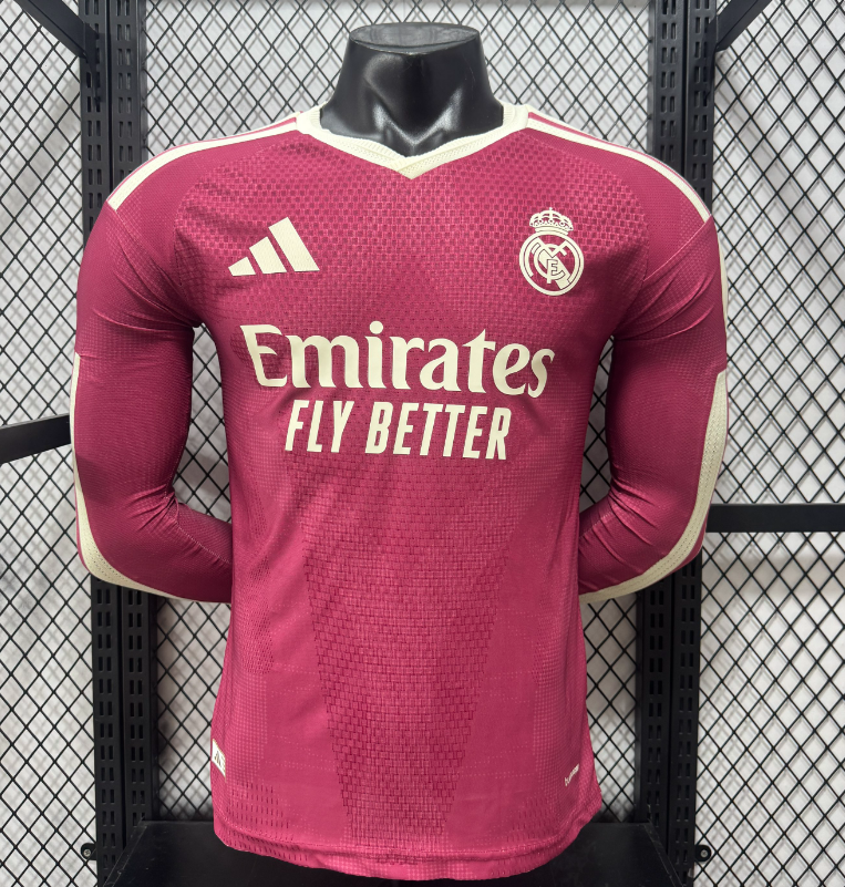 2627 Real Madrid versión jugador visitante manga larga