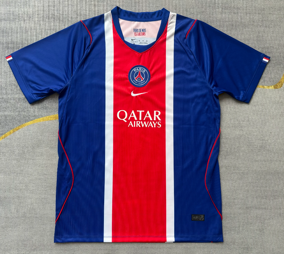 Camiseta local del París Saint-Germain 2627