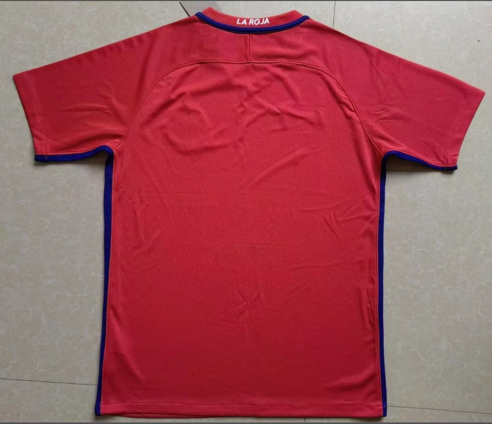 Equipación local de Chile 2016/17
